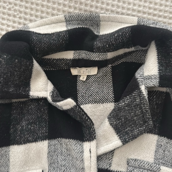 La Miel Shacket - Picture 2 of 2